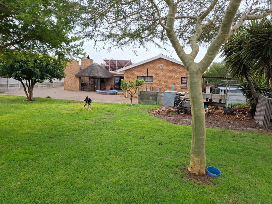 4 Bedroom Property for Sale in Lamberts Bay Western Cape